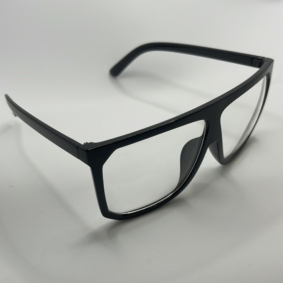 Oversized Clear Frames - Picture 3 of 5